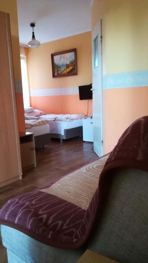 Noclegi U Krystyny Rewal Bagian luar foto